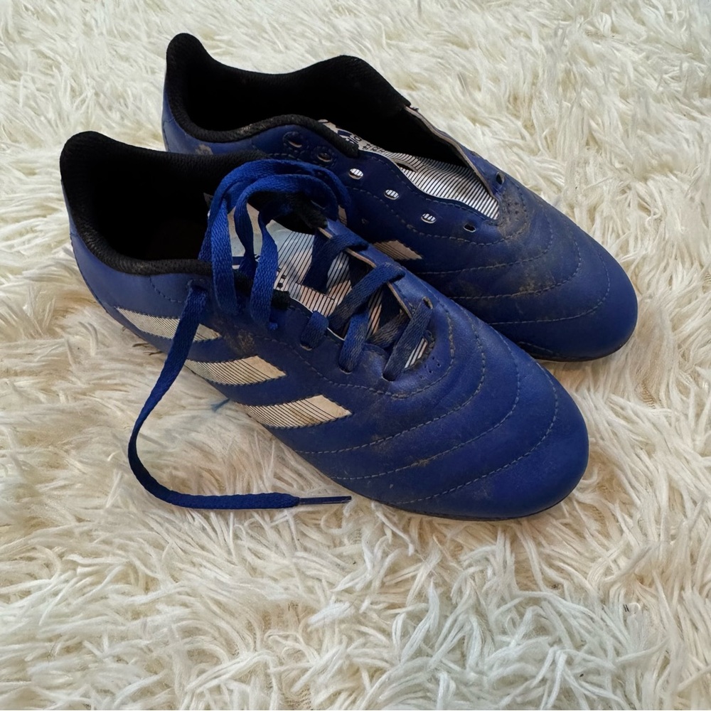 8.‎ 🐸 ONLY $1 w/any purchase - Adidas kids Blue Soccer Shoes (3)